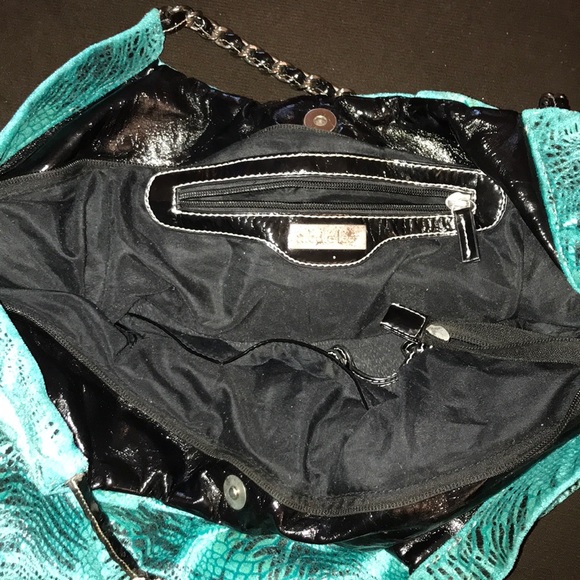 Blue turquoise larger purse bag Nicole Miller used - Picture 4 of 5